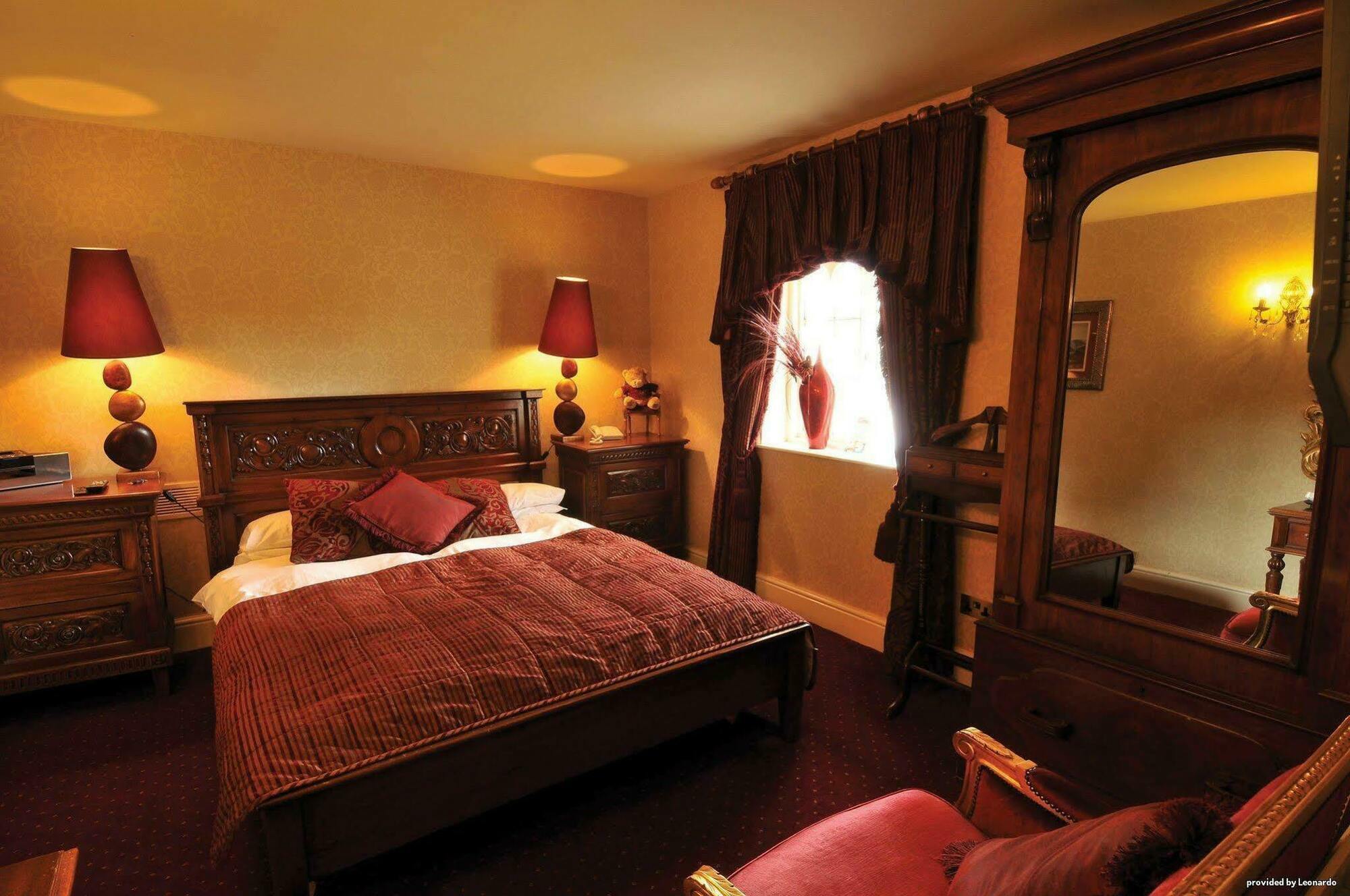 Wrexham Llyndir Hall Hotel, BW Signature Collection Chester Bilik gambar